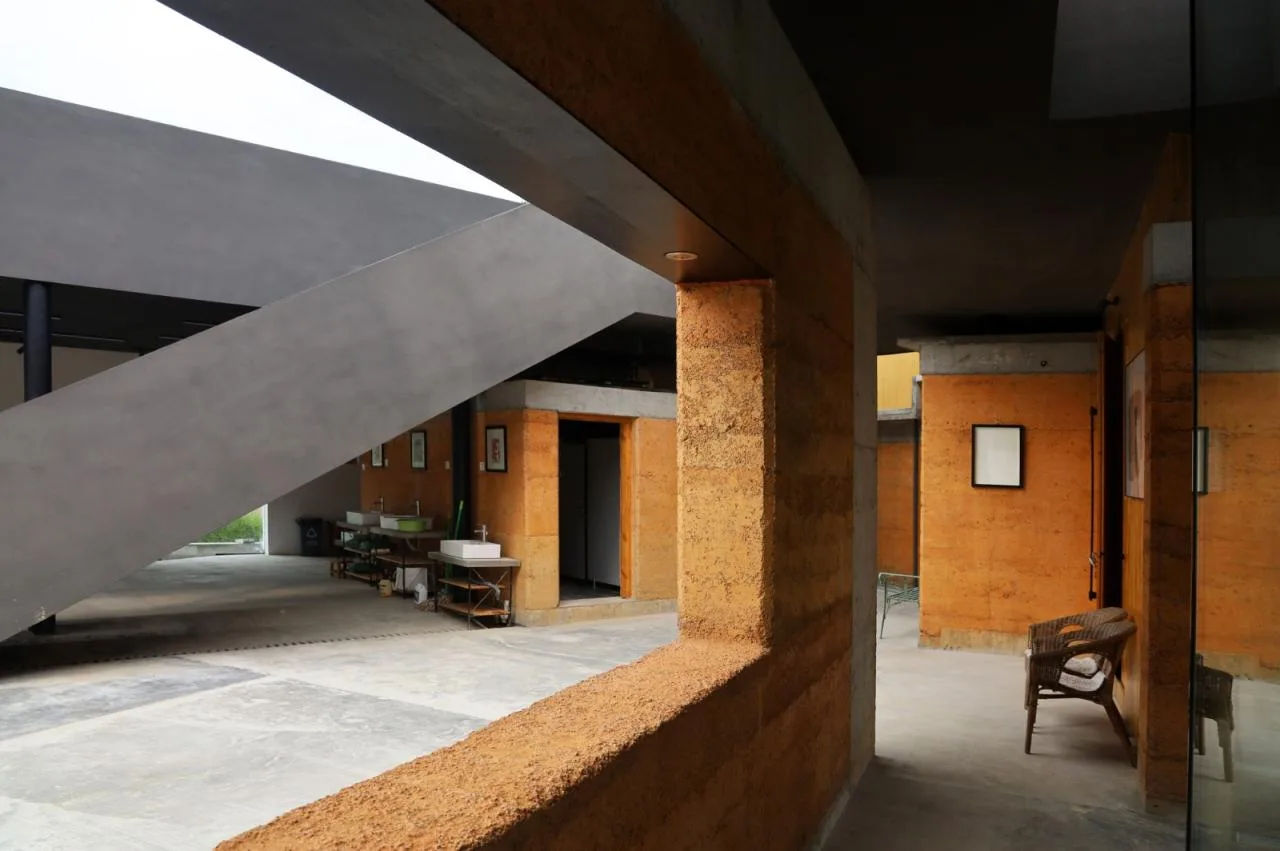 BIM Architecture | Mingting Rural Natural School/Vibrant and Splashing Architecture Studio