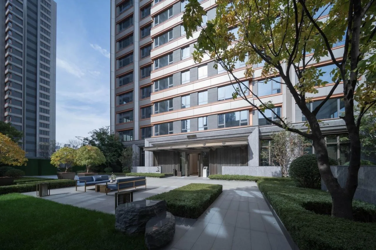 BIM Architecture | Luxury, Elegant, Minimalist: Shenyang Longhu Tianyi/Chengzhi Design