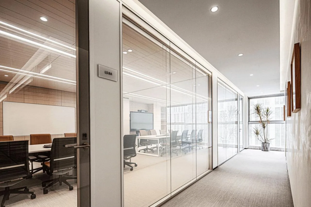 BIM Architecture | Prelude of Light: Renovation of Law Firm Office Space/CCDI International Smart Interior Design