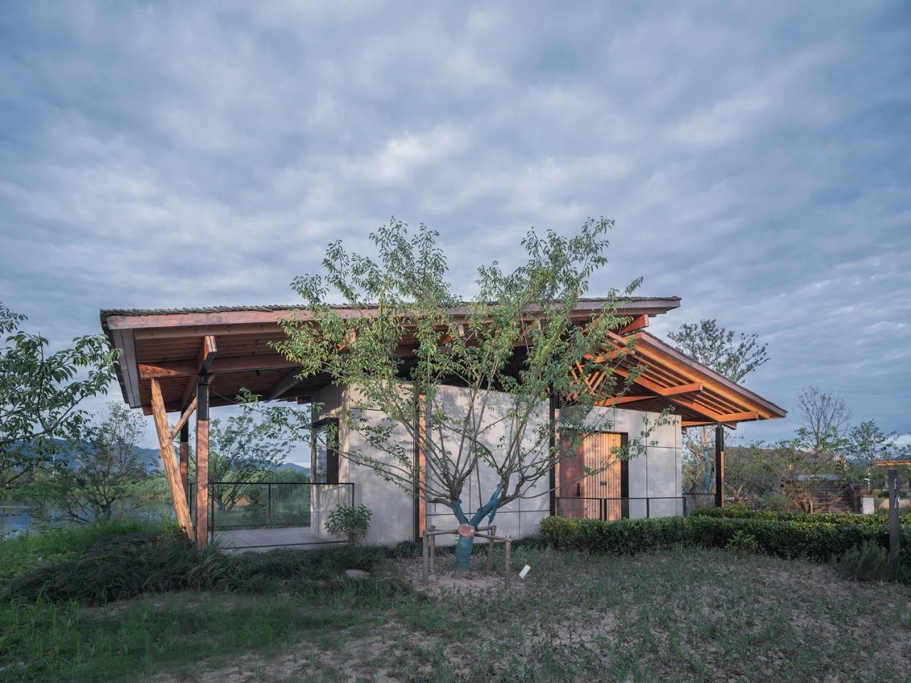 BIM Architecture | Fuyang Yangpi Lake Wetland Ecological Hotel/Jianlin Architecture