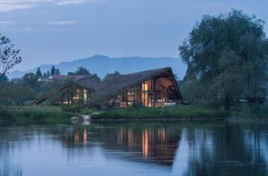 BIM-Enabled Design of Fuyang Yangpi Lake Wetland Ecological Hotel by Jianlin Architecture-BIM WORLD