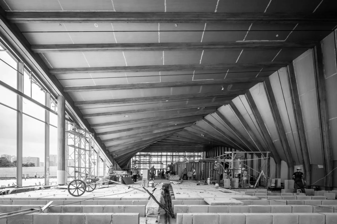 BIM Architecture | Wuhan Urban Construction · Huashan Impression: Dynamic Twisting/Execution Design