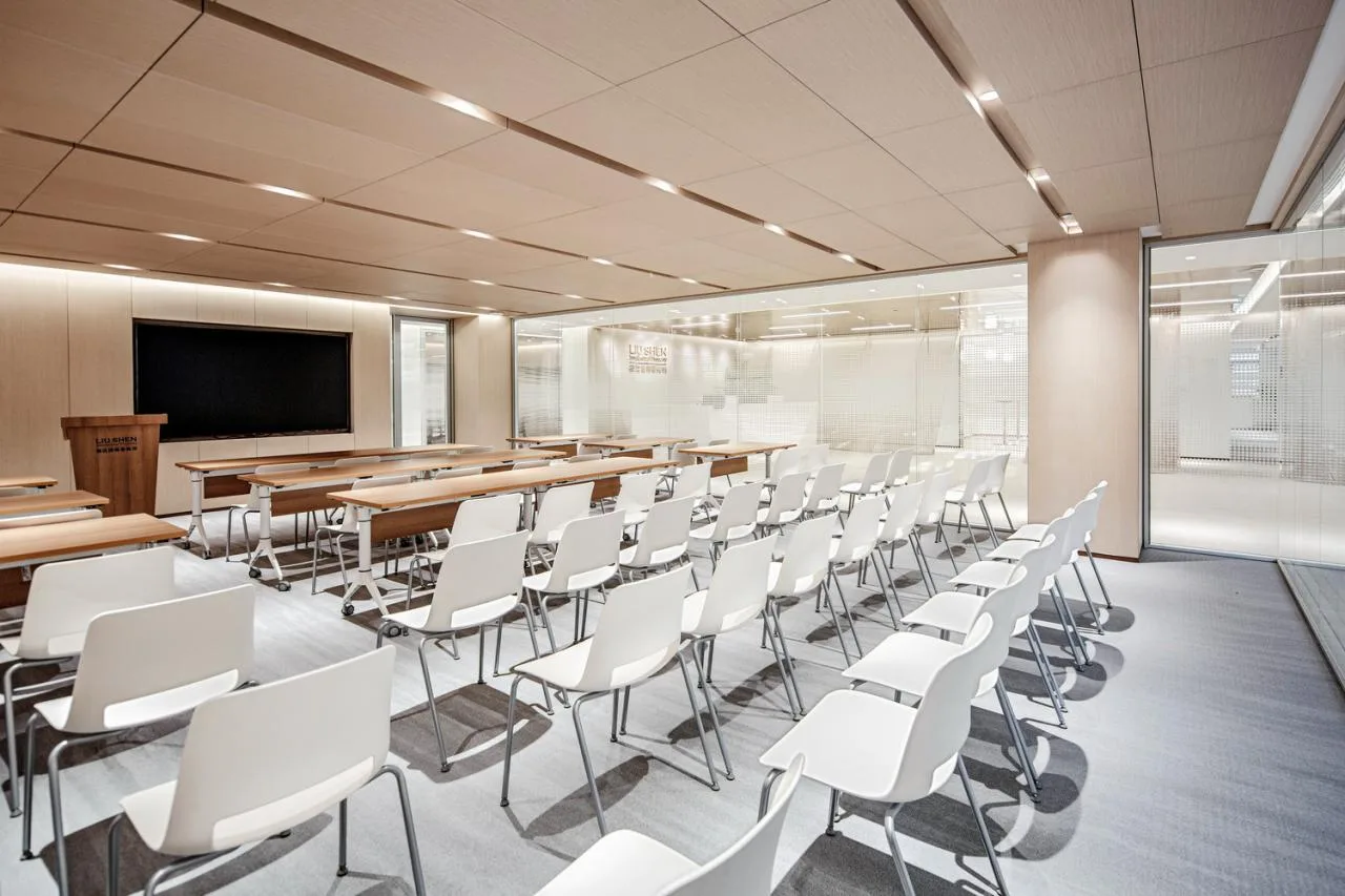 BIM Architecture | Prelude of Light: Renovation of Law Firm Office Space/CCDI International Smart Interior Design