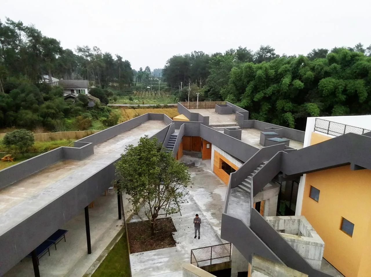 BIM Architecture | Mingting Rural Natural School/Vibrant and Splashing Architecture Studio