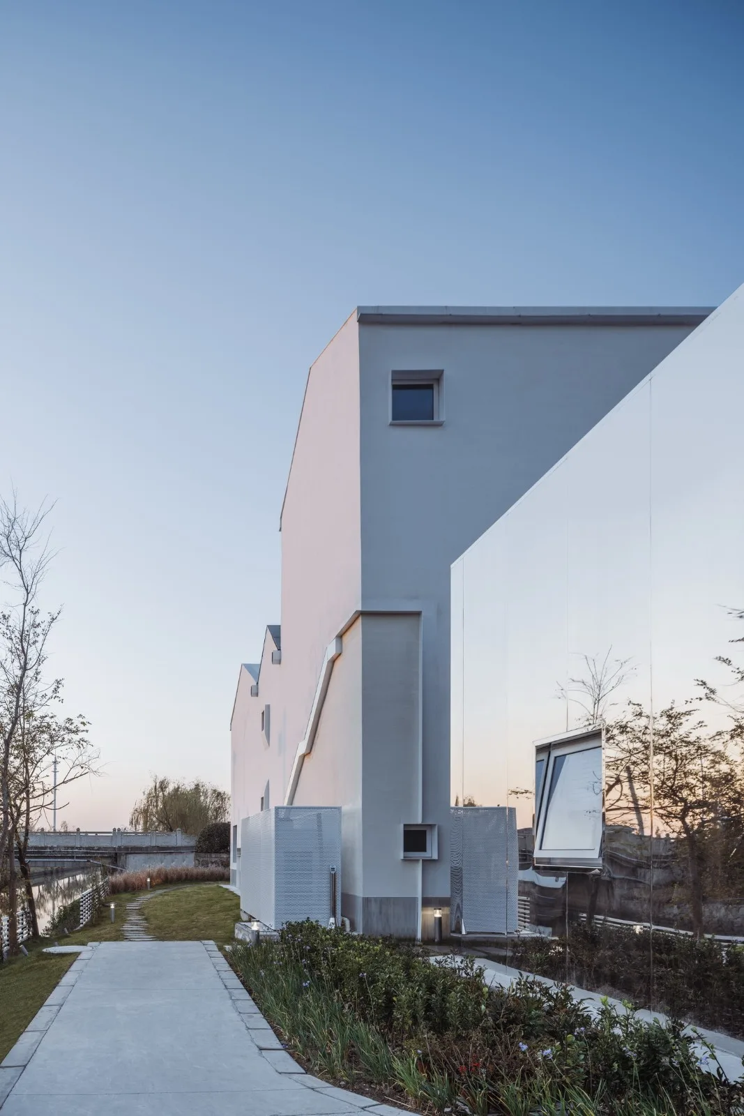 BIM Architecture | Section is Facade: White Suzhou Companion House/Wutopia Lab
