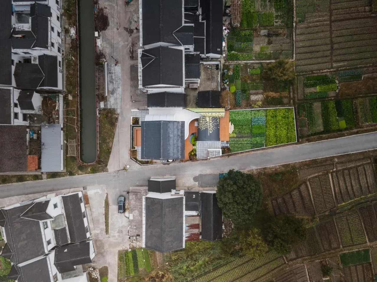 BIM Architecture | Renovation of Huahai Homestay in Daijing Village/Fandu Design Firm