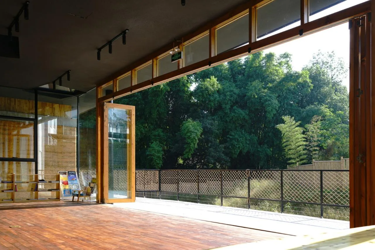 BIM Architecture | Mingting Rural Natural School/Vibrant and Splashing Architecture Studio