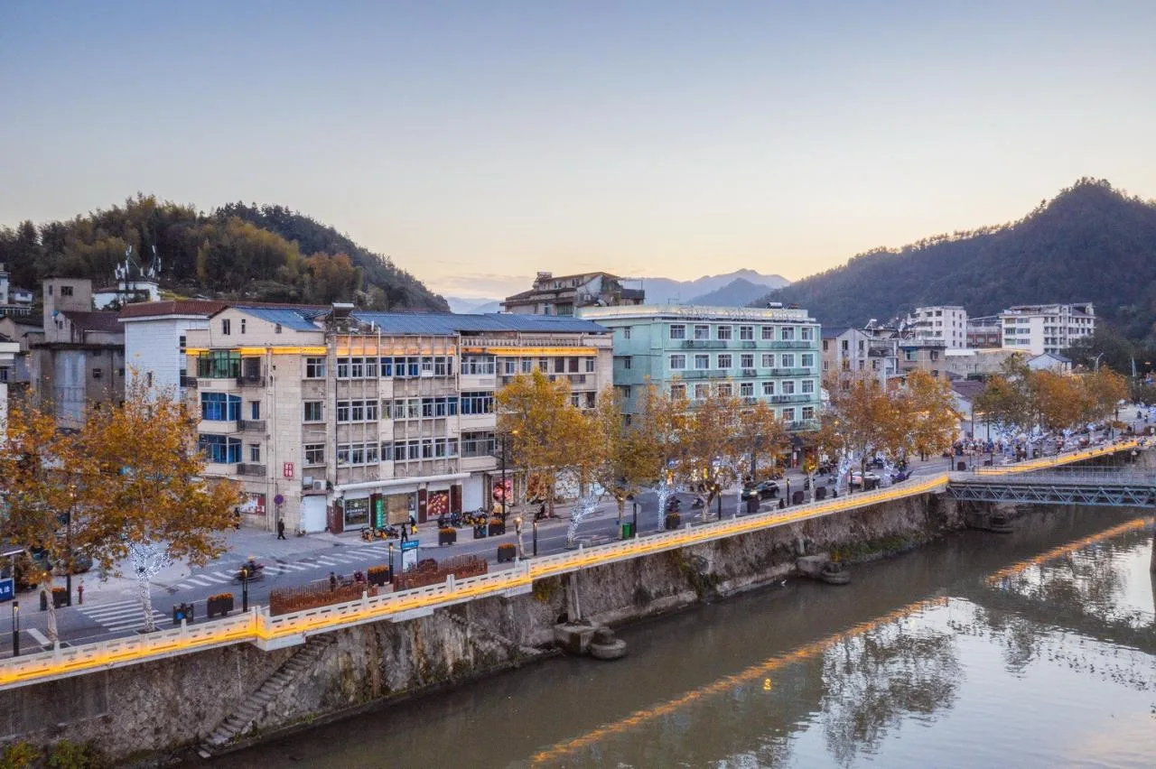 BIM Architecture | New Fireworksism: Organic Renewal of Xibin South Road in the Old Town of Jinyun/I Studio Yanwu Architecture