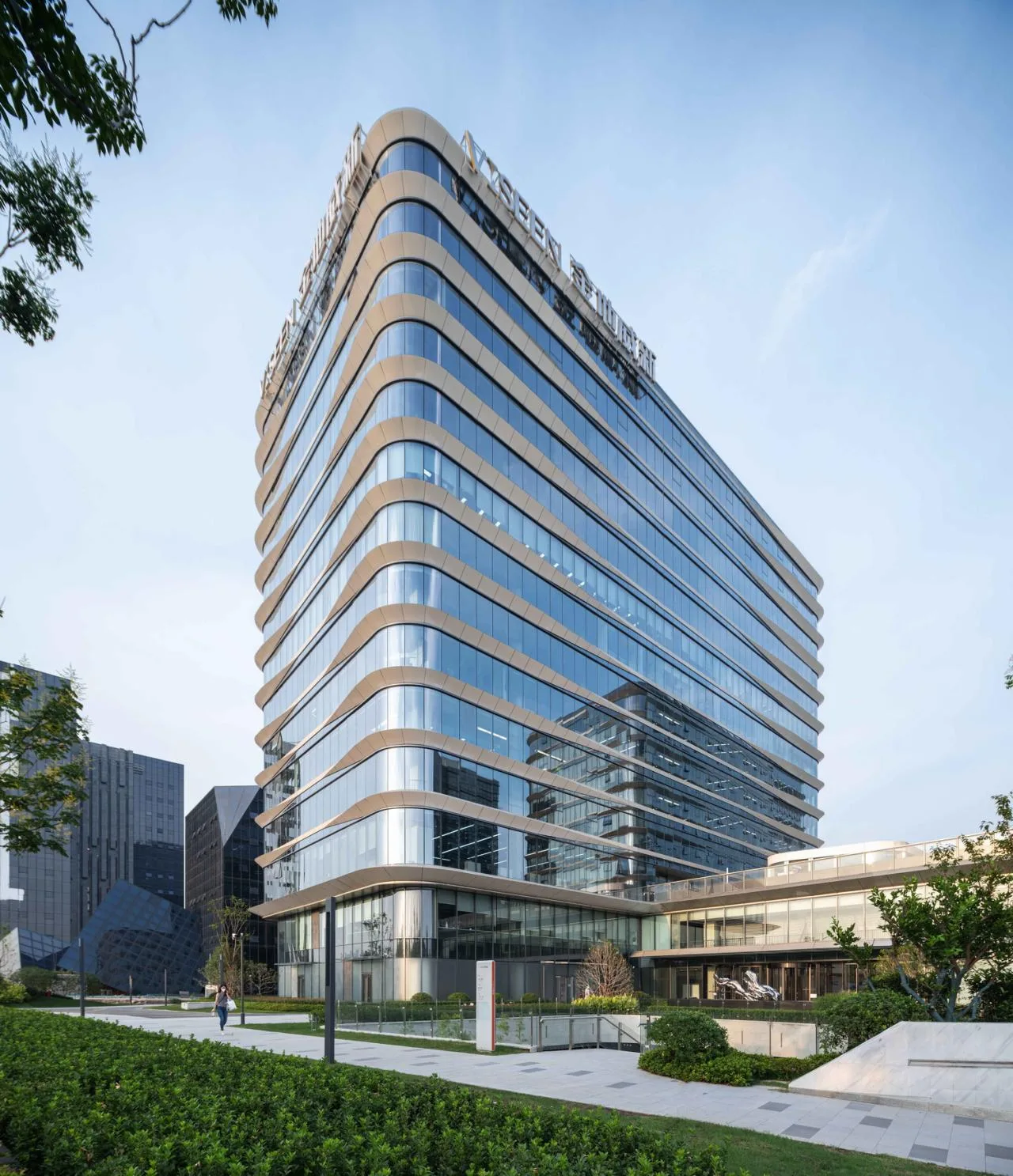 BIM Architecture | Flow Facade Balance Square Volume: Nanjing Jindiwei New▪ Yuhua Innovation Center/Chengzhi Design