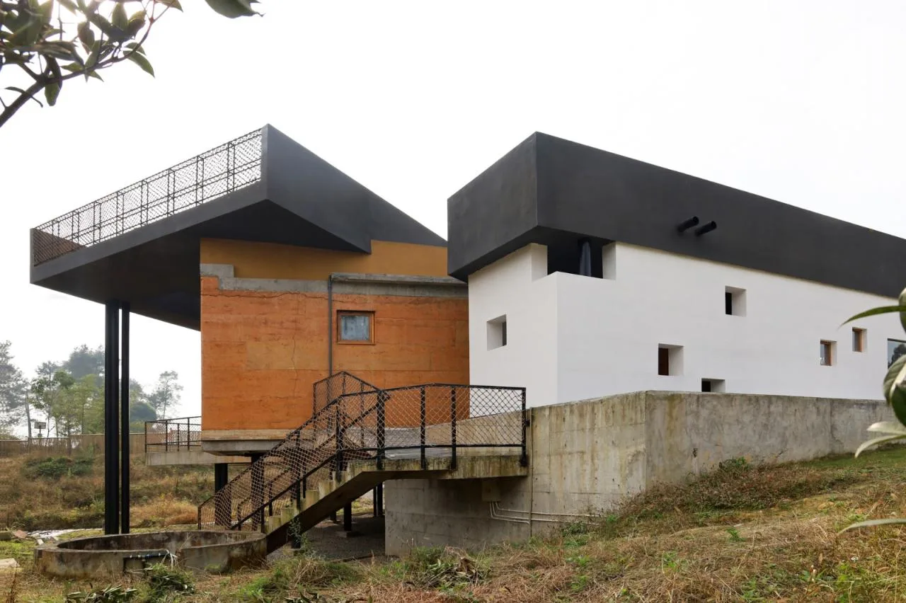 BIM Architecture | Mingting Rural Natural School/Vibrant and Splashing Architecture Studio