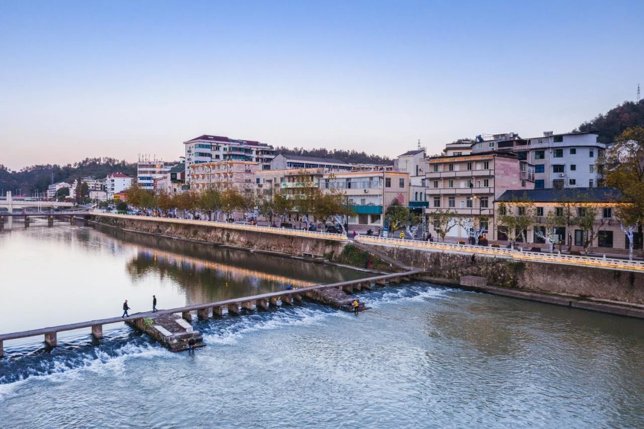 BIM Architecture | New Fireworksism: Organic Renewal of Xibin South Road in the Old Town of Jinyun/I Studio Yanwu Architecture