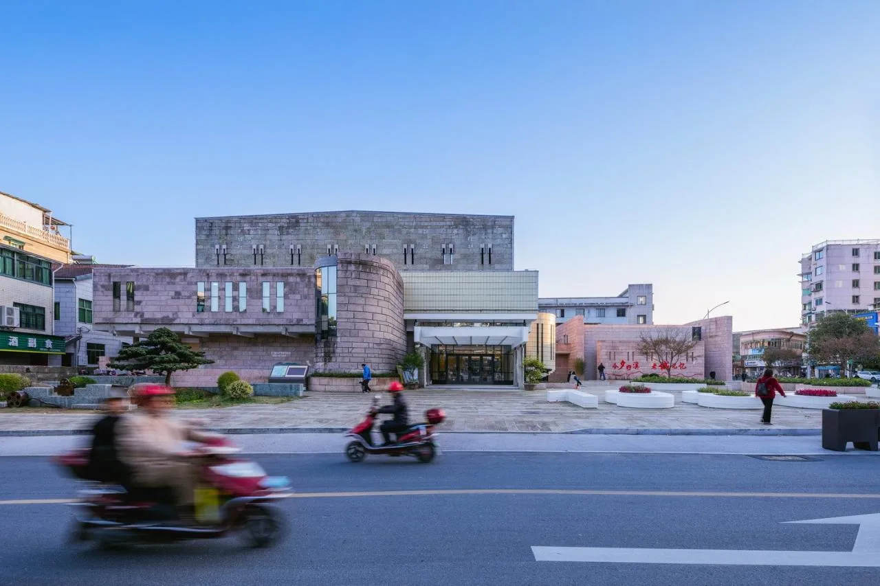 BIM Architecture | New Fireworksism: Organic Renewal of Xibin South Road in the Old Town of Jinyun/I Studio Yanwu Architecture