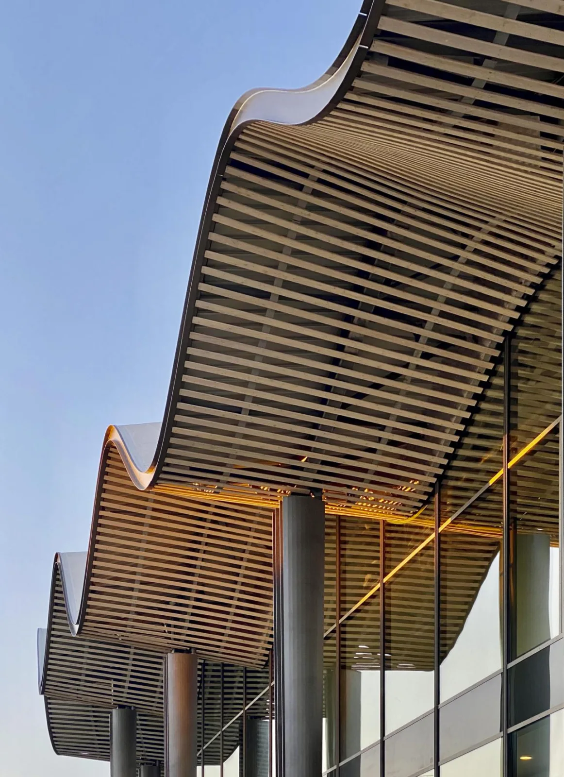 BIM Architecture | Wavy Roofing, UCPA Grand Lance Stadium/Marc Mimram