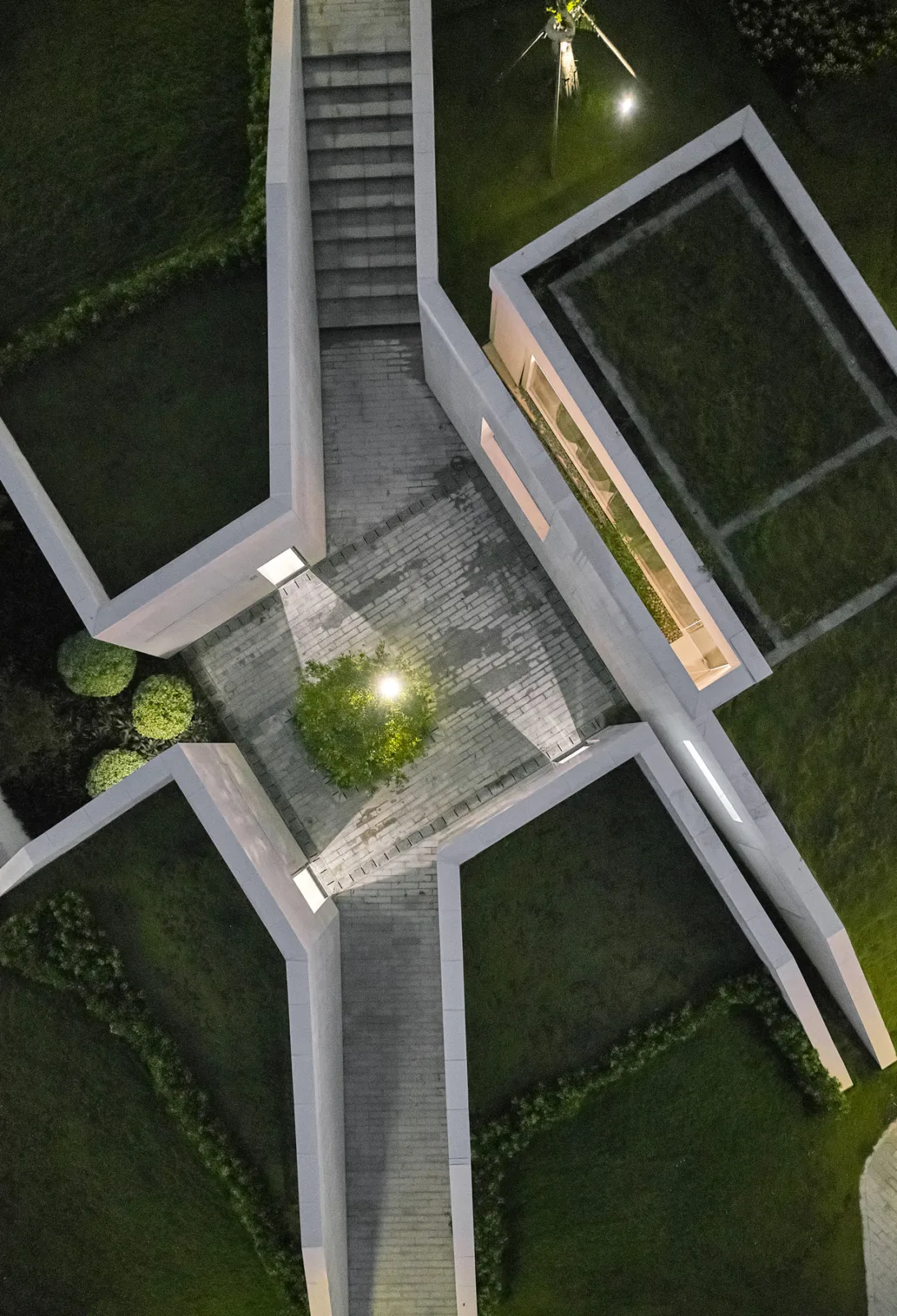 BIM Architecture | Fertile Soil | Pazhou Poly Sports Park Service Center/Shanghai Interbuilding Design