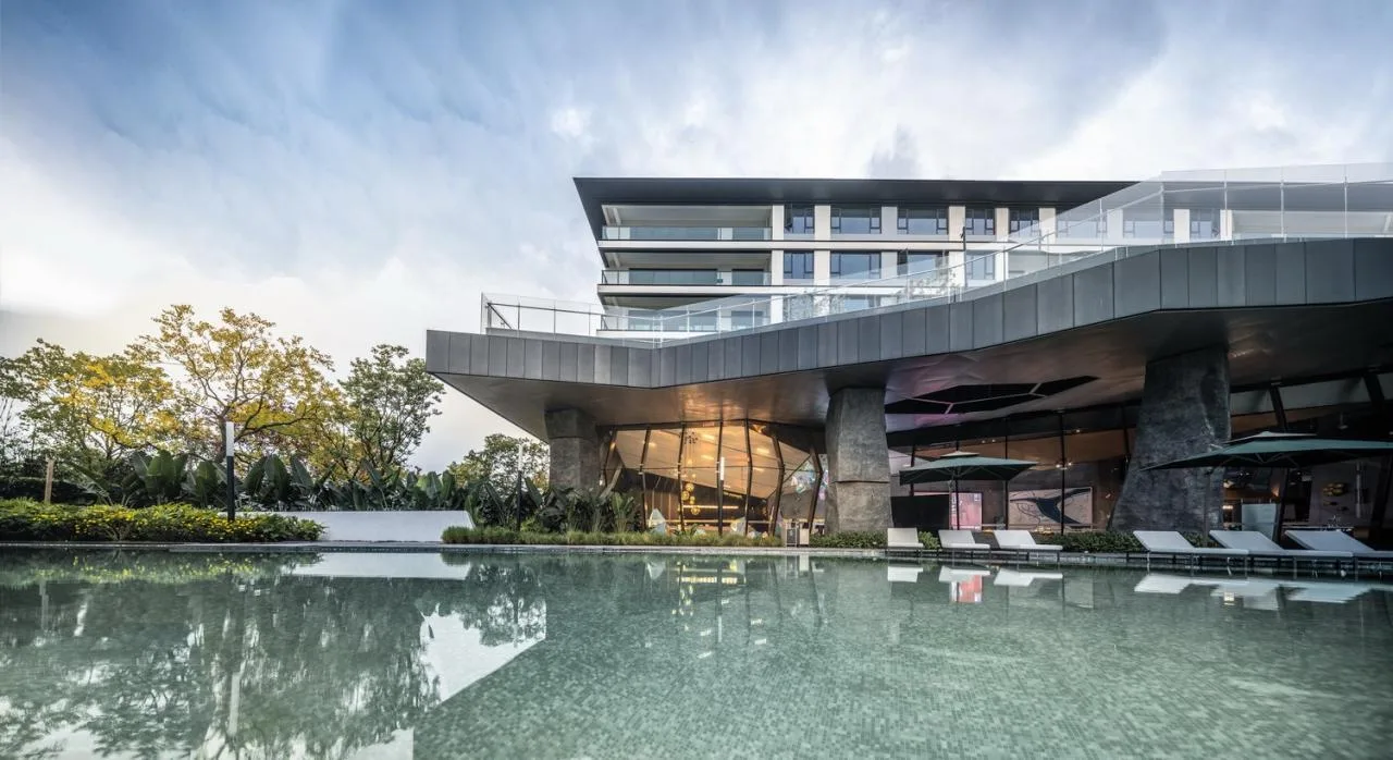 BIM Architecture | Urban Life Experience Hall on Cliff Top - Wanzhou Yongjiang Riverside Exhibition Center/AOE Construction Team