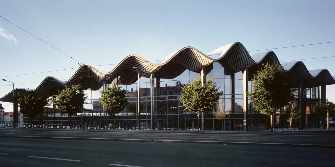 BIM Architecture | Wavy Roofing, UCPA Grand Lance Stadium/Marc Mimram