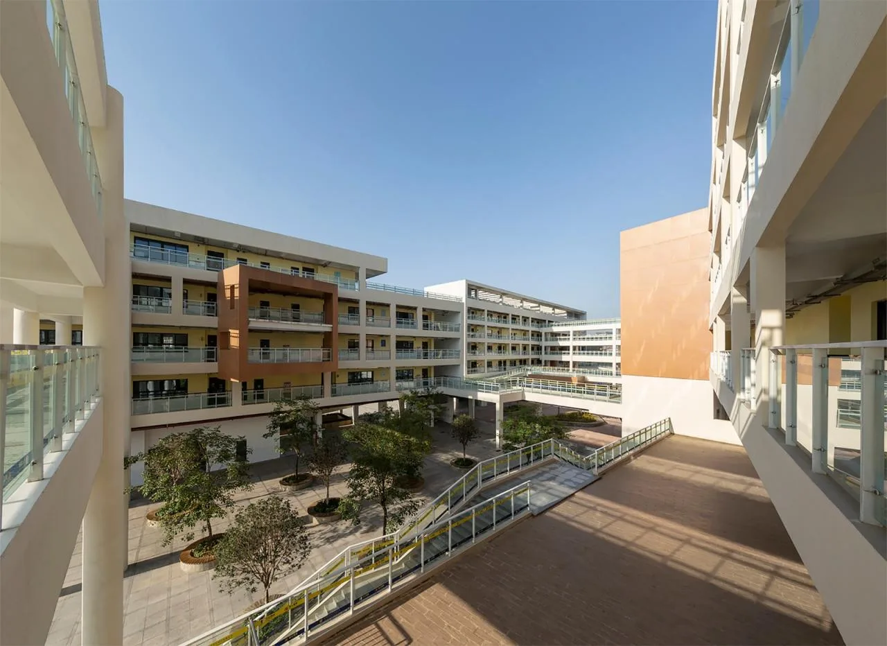 BIM Architecture | Phoenix School in Guangming New District, Shenzhen / 'Zhong Zhong + Zhong Bo Bo' Studio of Shenzhen University Architectural Design and Research Institute