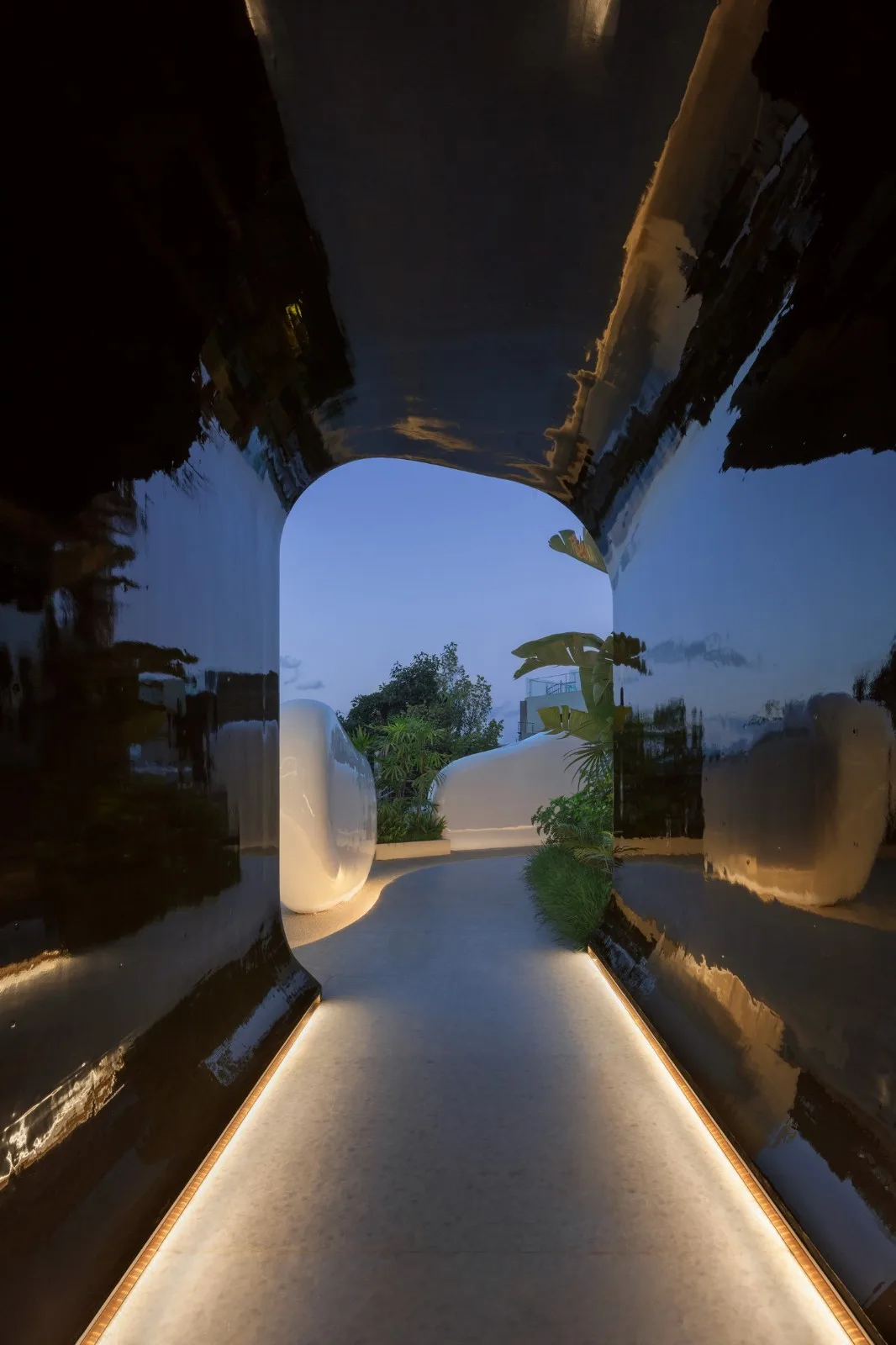 BIM Architecture | 'Breath of the Sea' Dali Green Half Mountain Hotel Renovation Design/Ordinary Design