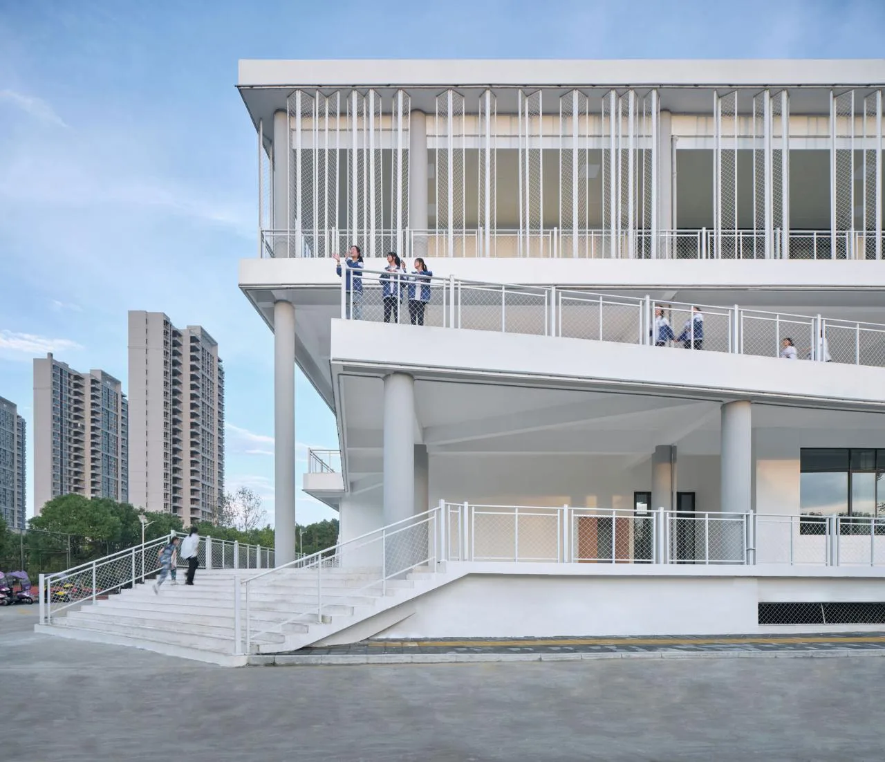 BIM Architecture | Yihuang No.1 Middle School Comprehensive Building/By Building