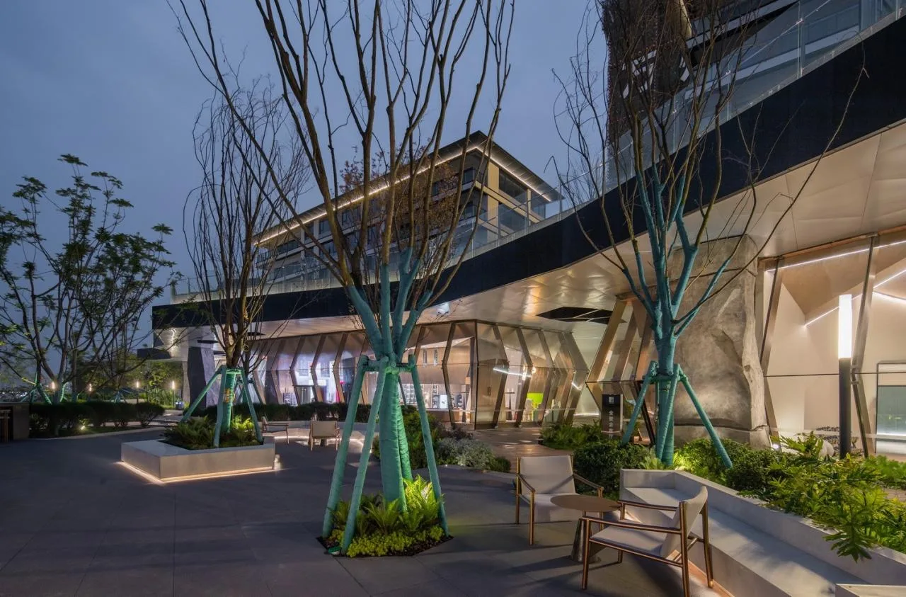 BIM Architecture | Urban Life Experience Hall on Cliff Top - Wanzhou Yongjiang Riverside Exhibition Center/AOE Construction Team