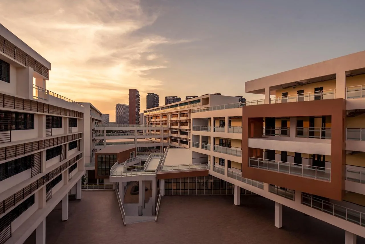 BIM Architecture | Phoenix School in Guangming New District, Shenzhen / 'Zhong Zhong + Zhong Bo Bo' Studio of Shenzhen University Architectural Design and Research Institute