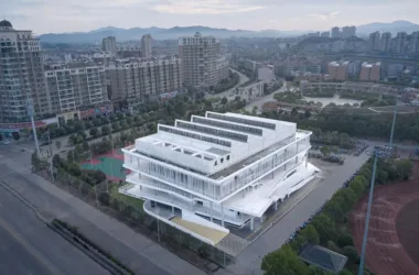 BIM Architecture: Yihuang No.1 Middle School Comprehensive Building by By Building Analysis-BIM WORLD