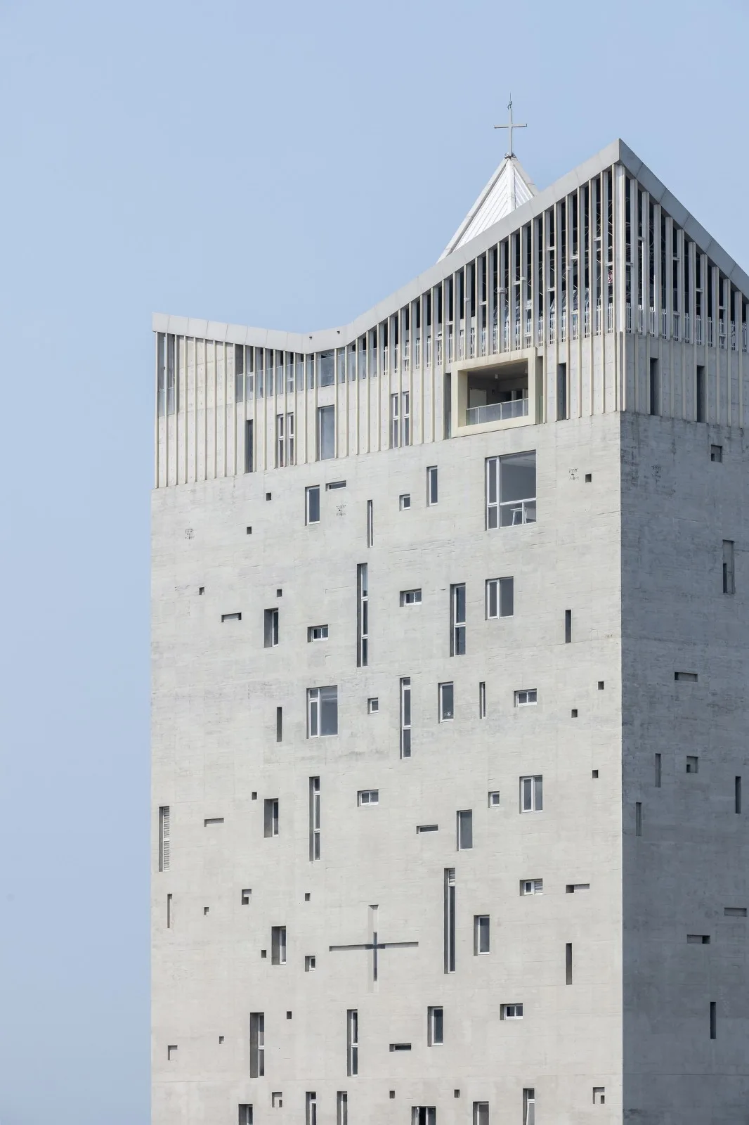 BIM Architecture | Vertical Church, Tamkang Church/Behet Bondzio Lin Architekten