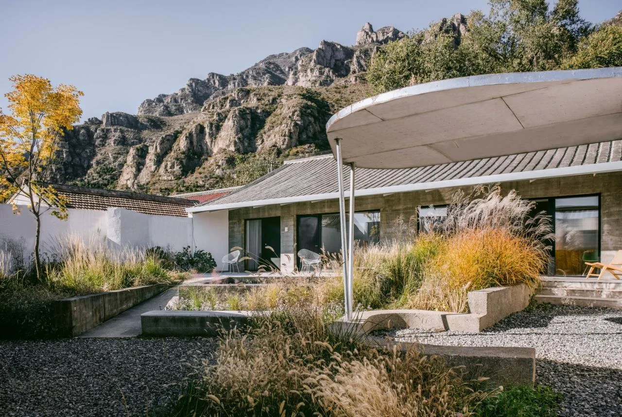 BIM Architecture | Twin Courtyard Homestay/Similar Architecture