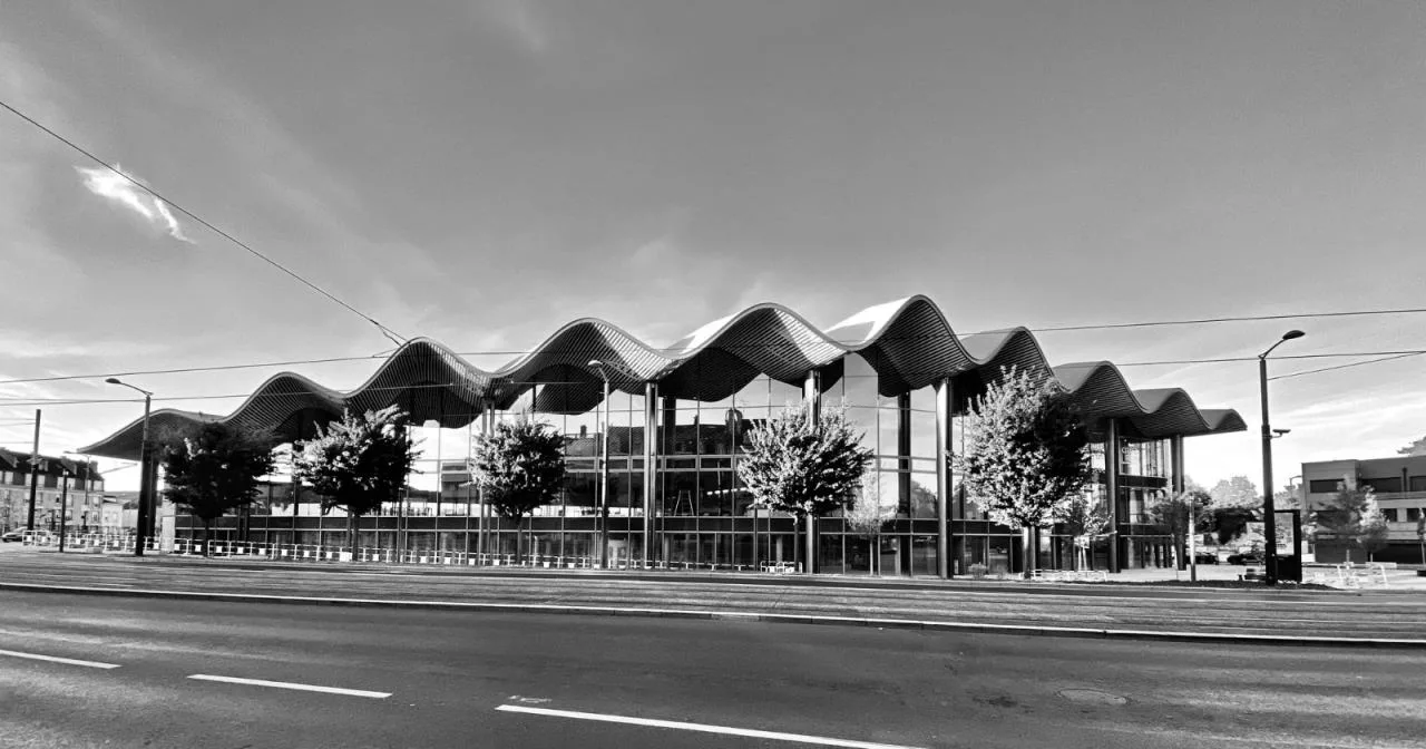 BIM Architecture | Wavy Roofing, UCPA Grand Lance Stadium/Marc Mimram