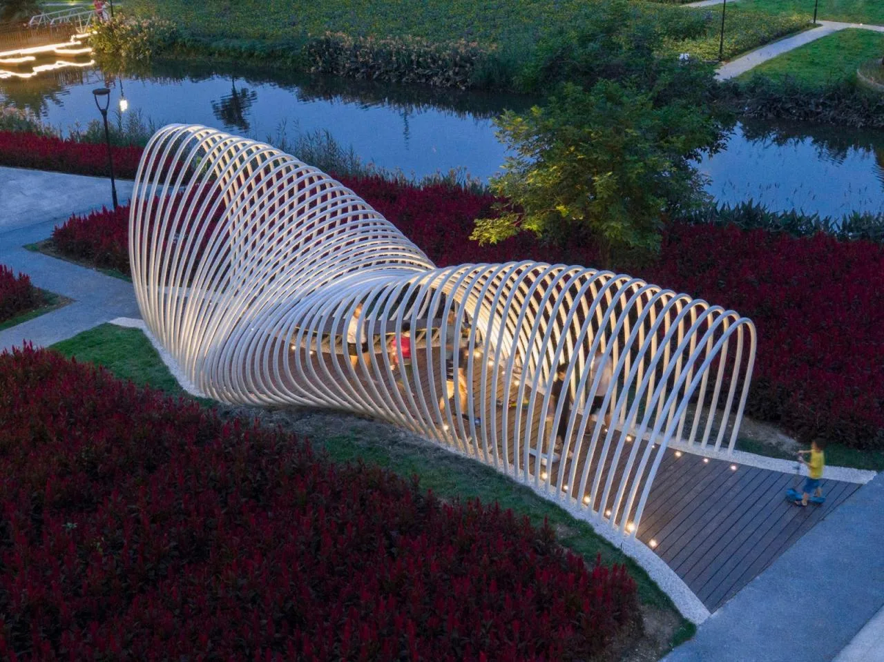 BIM Architecture | Huahai Bamboo Pavilion, City Park acupuncture and moxibustion Renewal/Vertical Beam Club+School of Architecture of South China University of Technology