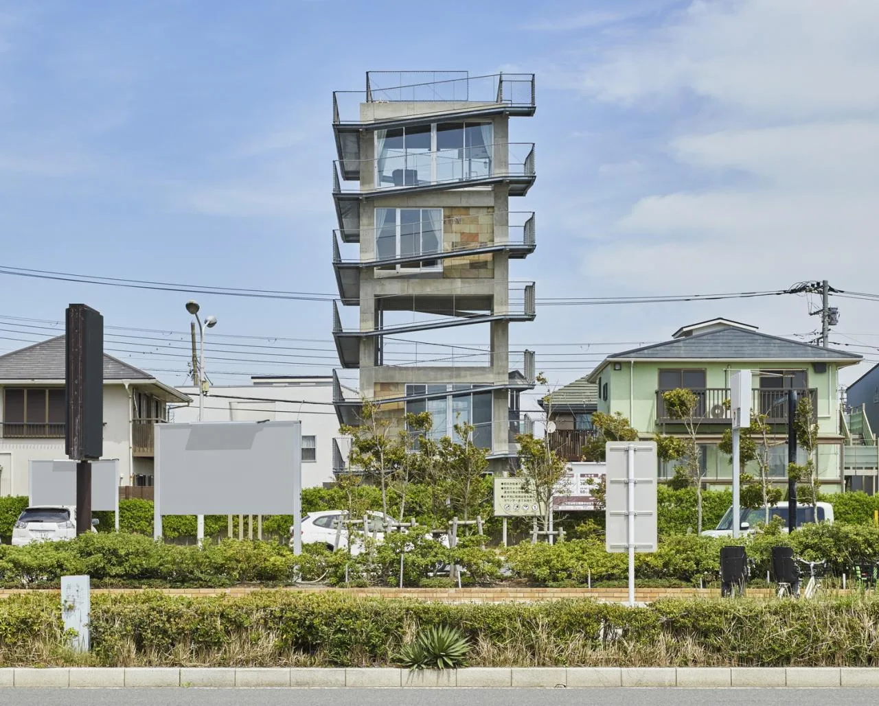 BIM Architecture | Slope Surrounding Architecture, Hunum-Y Home/KANIUE