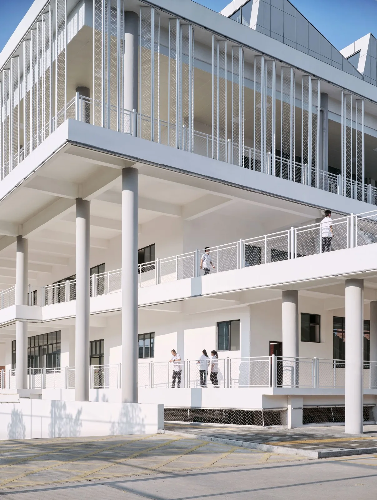 BIM Architecture | Yihuang No.1 Middle School Comprehensive Building/By Building