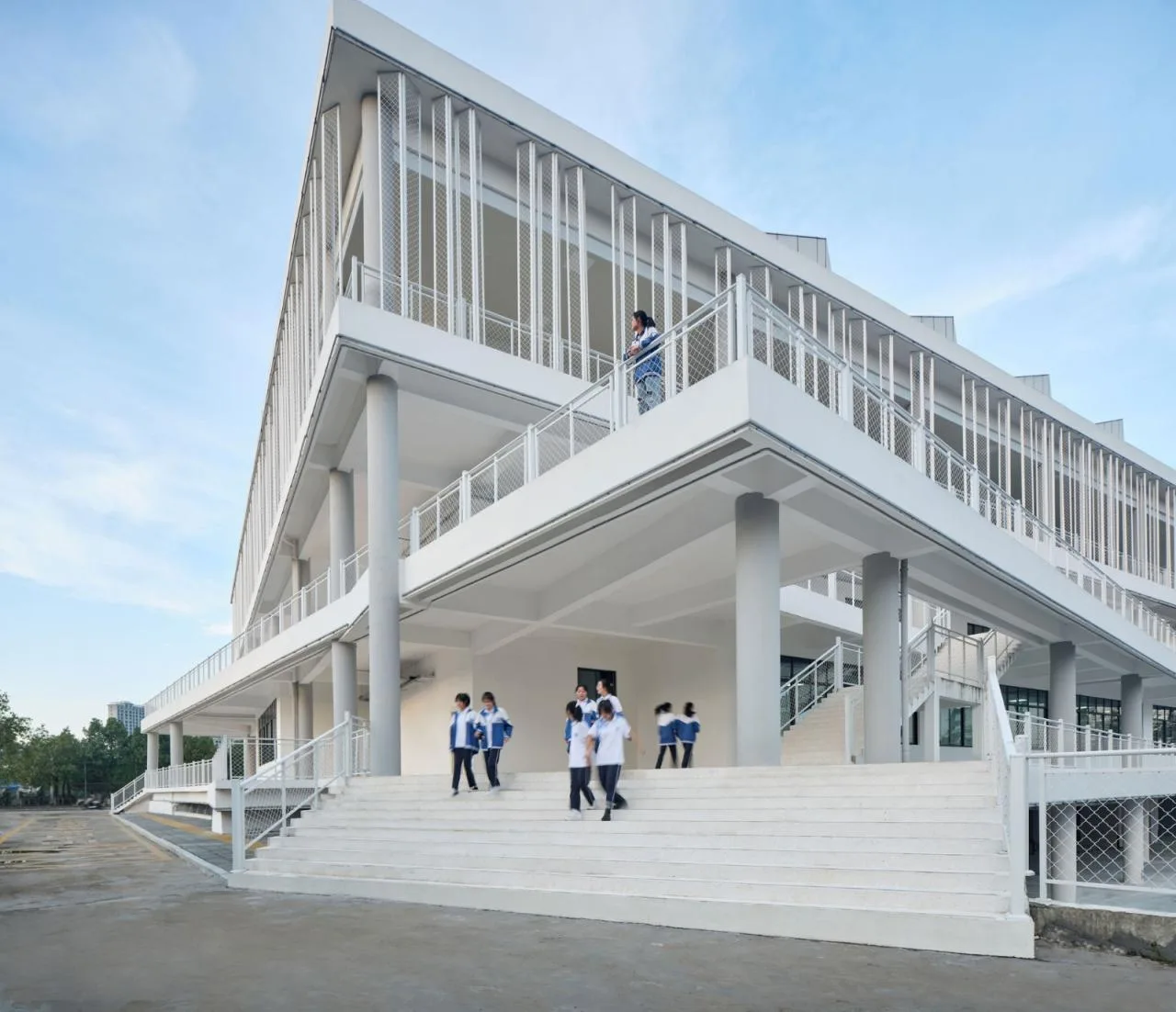 BIM Architecture | Yihuang No.1 Middle School Comprehensive Building/By Building