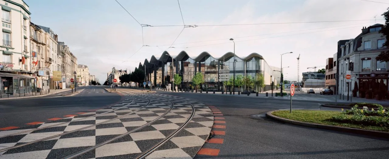 BIM Architecture | Wavy Roofing, UCPA Grand Lance Stadium/Marc Mimram