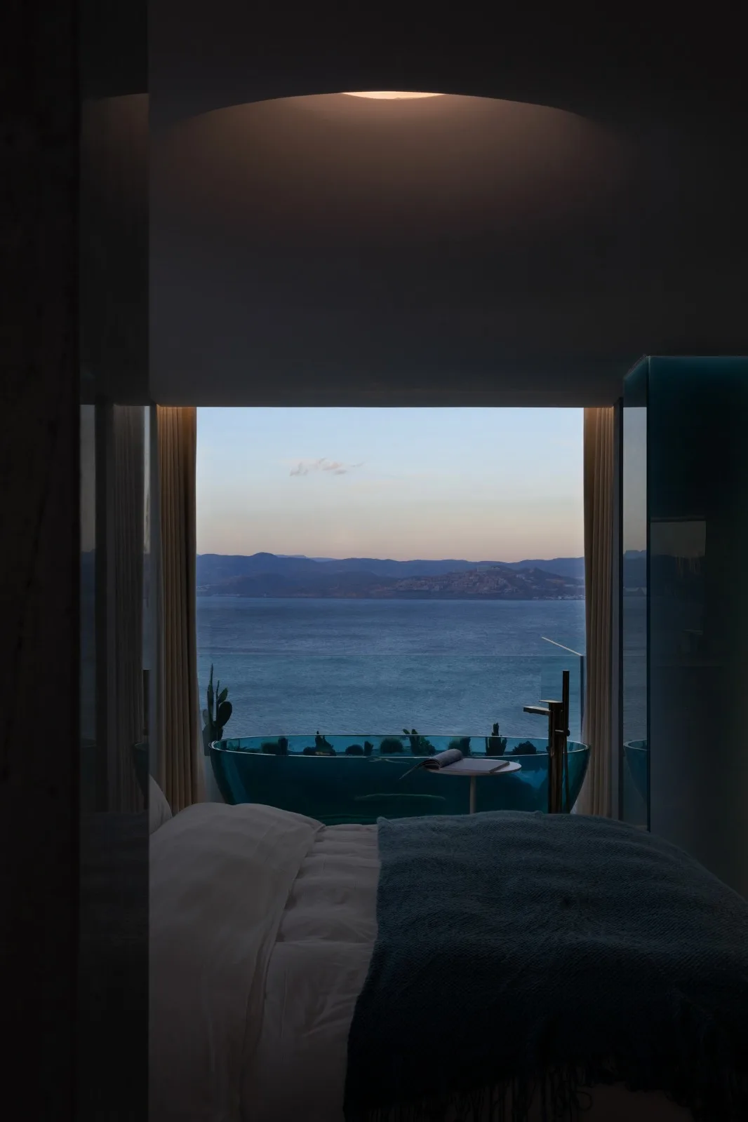 BIM Architecture | 'Breath of the Sea' Dali Green Half Mountain Hotel Renovation Design/Ordinary Design