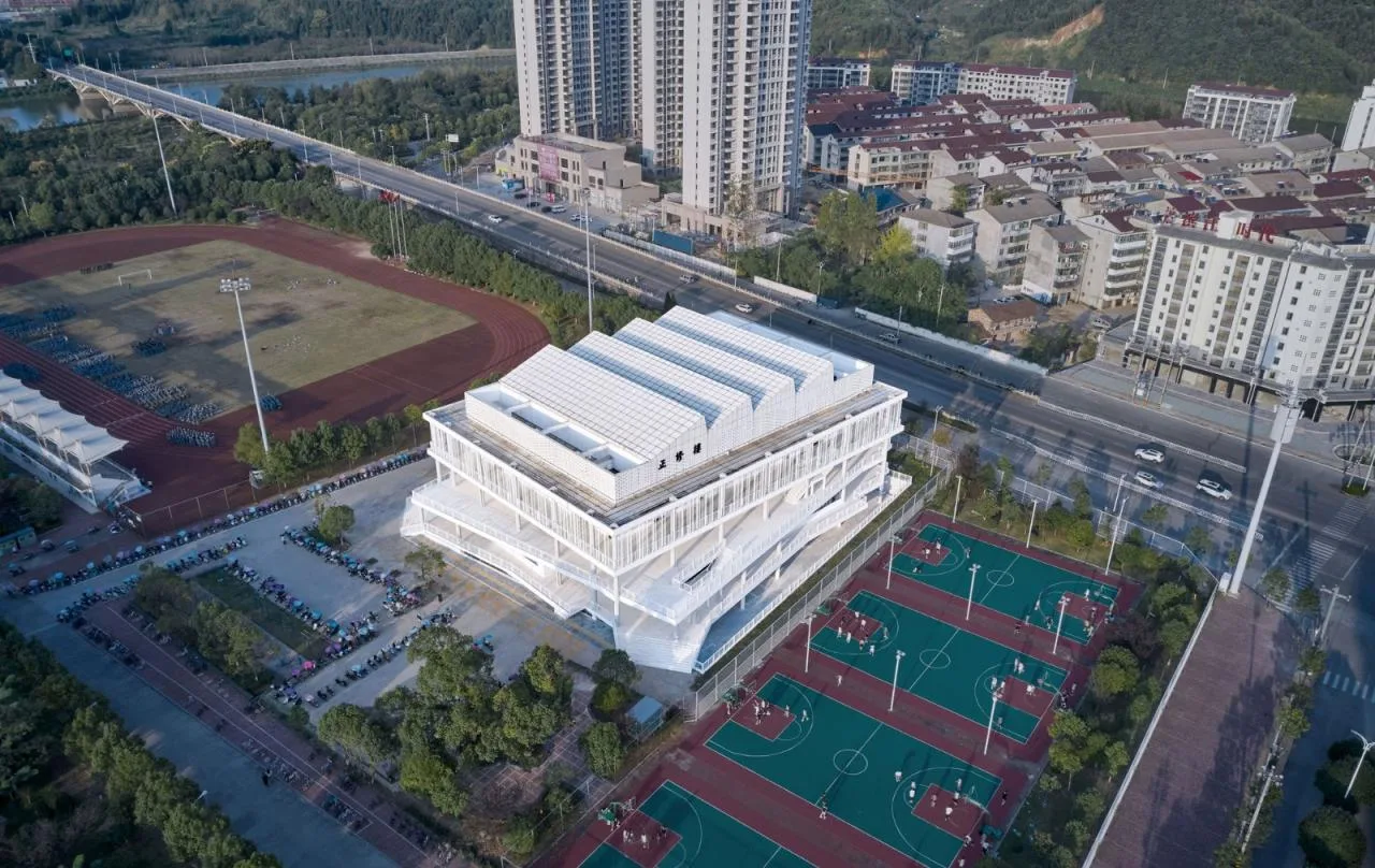 BIM Architecture | Yihuang No.1 Middle School Comprehensive Building/By Building
