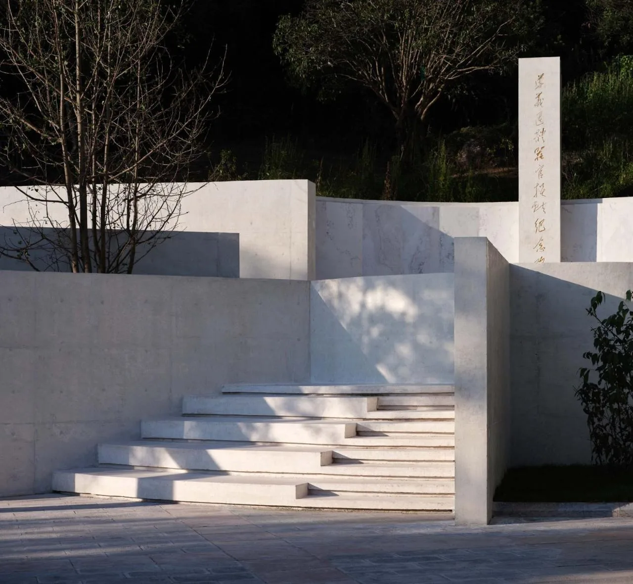 BIM Architecture | Zunyi Corpse Organ Donation Monument/Linhe Architecture Studio