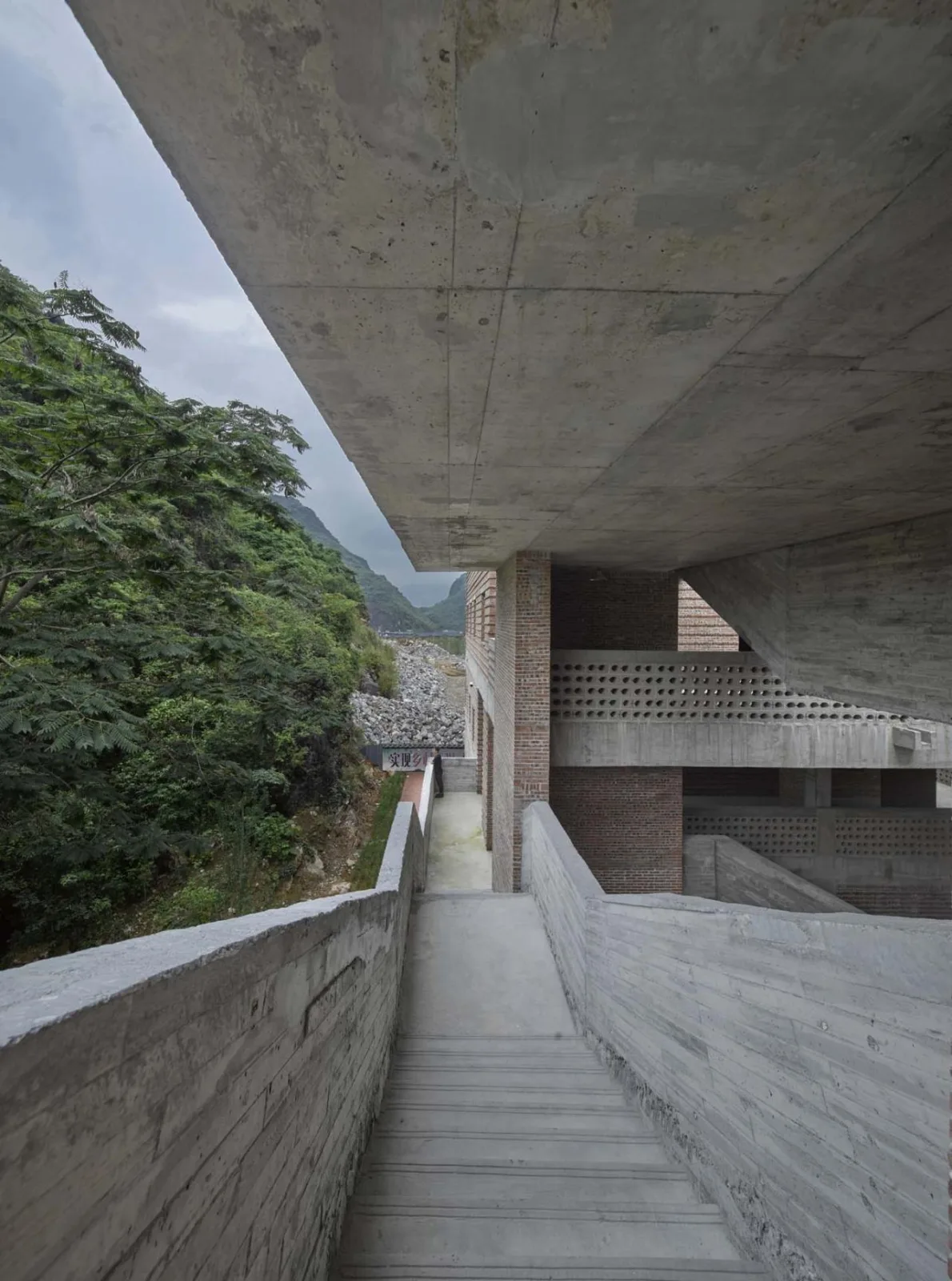 BIM Architecture | Ruyi Village Cultural Service Center and Featured Workshops/Local Studios in Shuikou Town, Jianghua Yao Ethnic Group