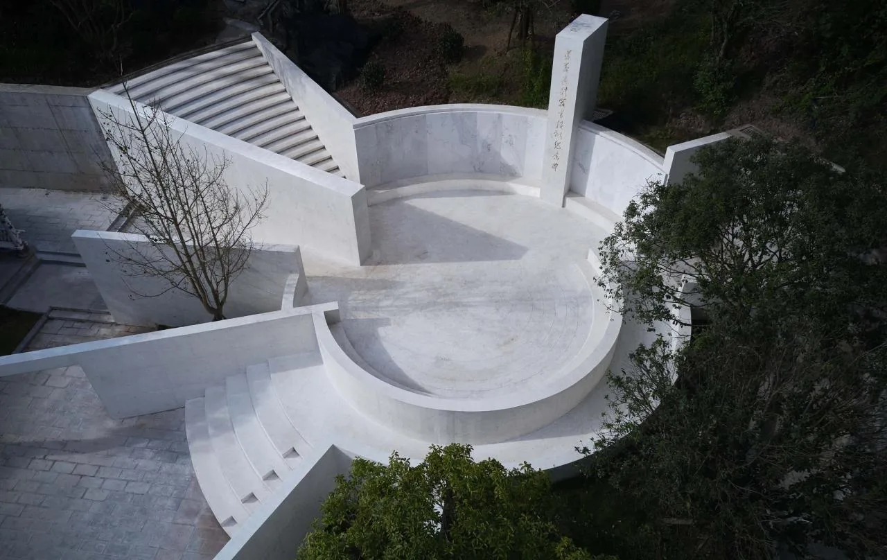 BIM Architecture | Zunyi Corpse Organ Donation Monument/Linhe Architecture Studio