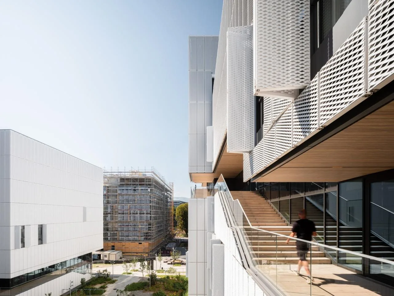 BIM Architecture | Morinaga Student Dormitory/Kengo Kuma Architecture Urban Design Firm+CCHE