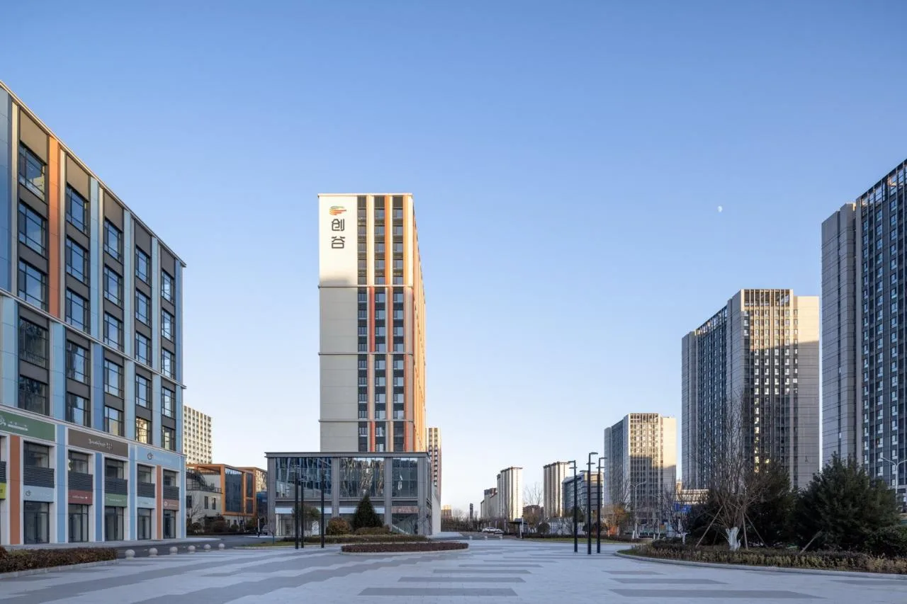 BIM Architecture | A New Industrial Community Designed to Retain Talents and Inspire Vitality/San Yi China