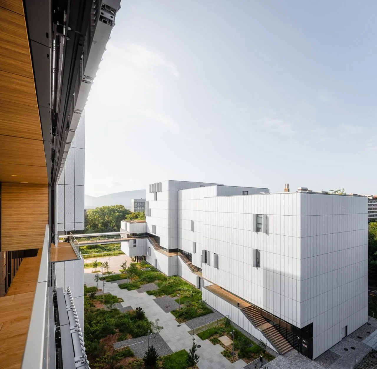 BIM Architecture | Morinaga Student Dormitory/Kengo Kuma Architecture Urban Design Firm+CCHE