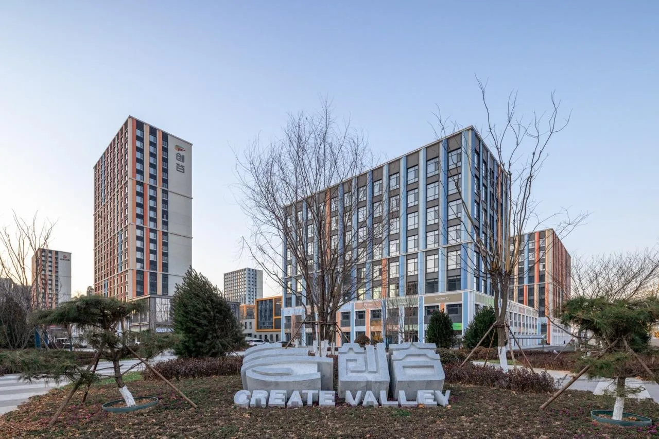 BIM Architecture | A New Industrial Community Designed to Retain Talents and Inspire Vitality/San Yi China