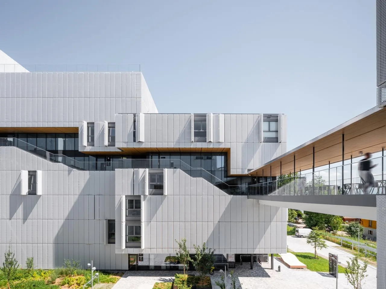 BIM Architecture | Morinaga Student Dormitory/Kengo Kuma Architecture Urban Design Firm+CCHE