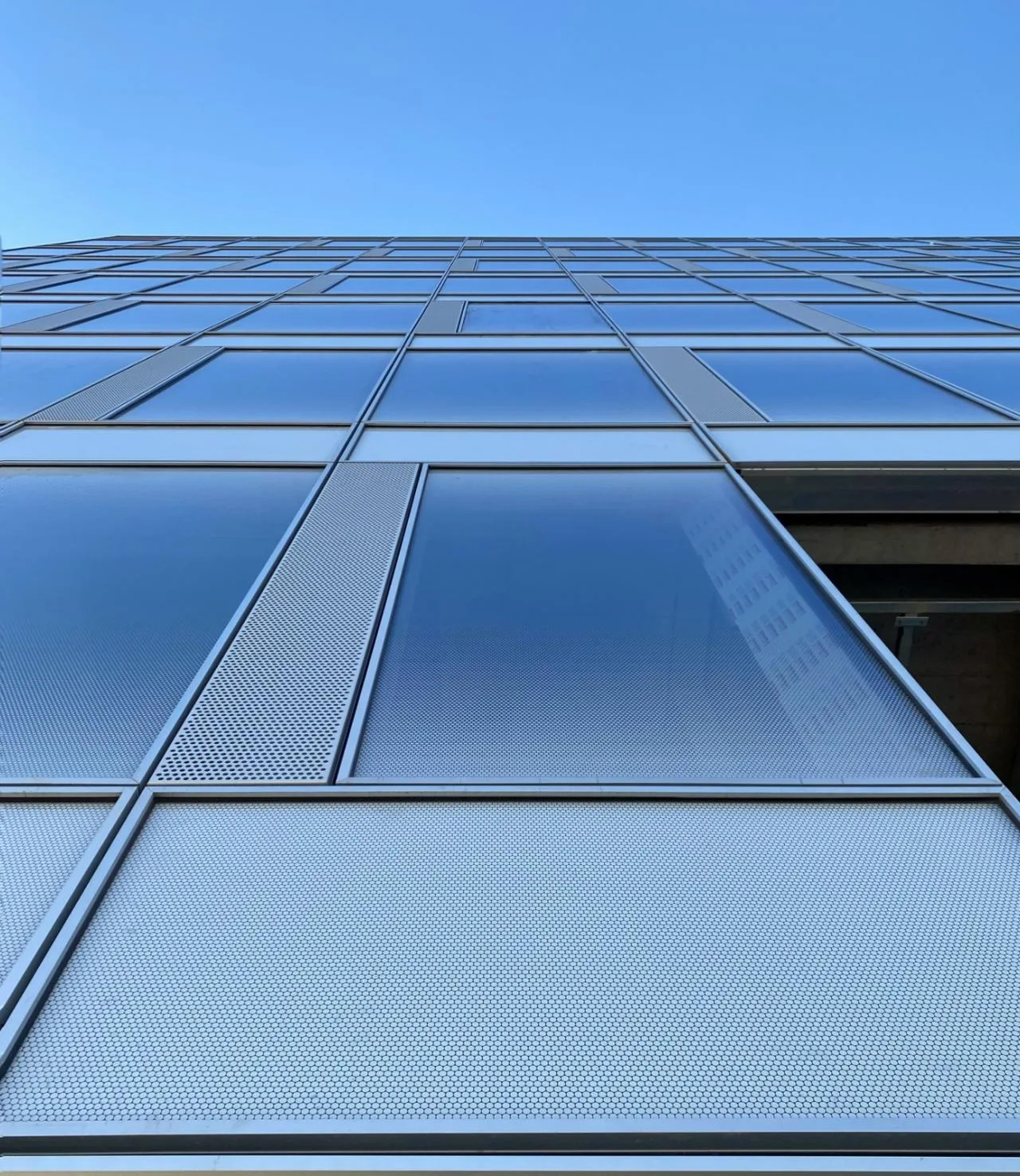 BIM Architecture | Hangzhou Weixing Intelligent Headquarters Project Record/Meng Fanhao - ad × line+