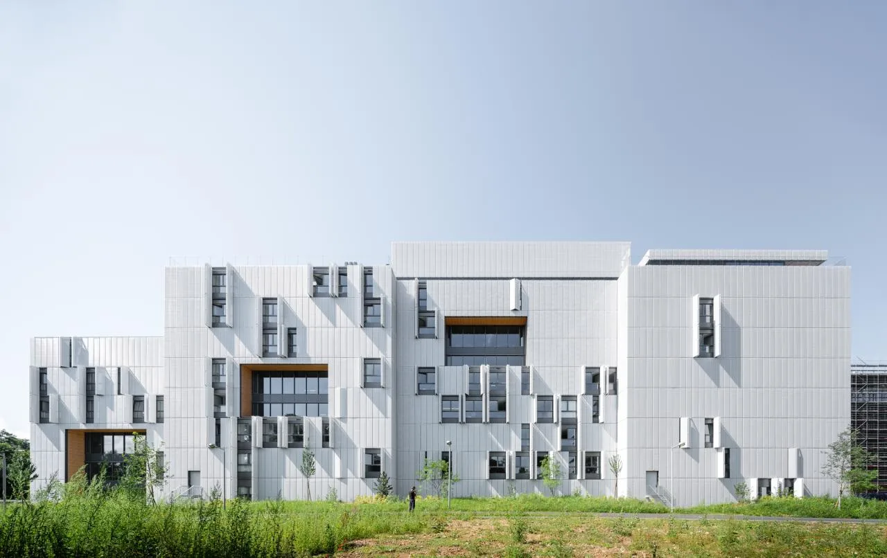 BIM Architecture | Morinaga Student Dormitory/Kengo Kuma Architecture Urban Design Firm+CCHE