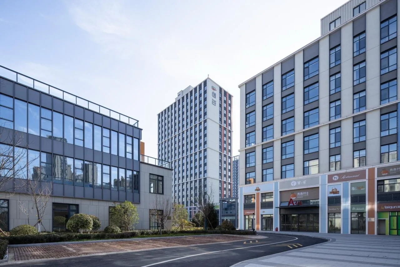 BIM Architecture | A New Industrial Community Designed to Retain Talents and Inspire Vitality/San Yi China