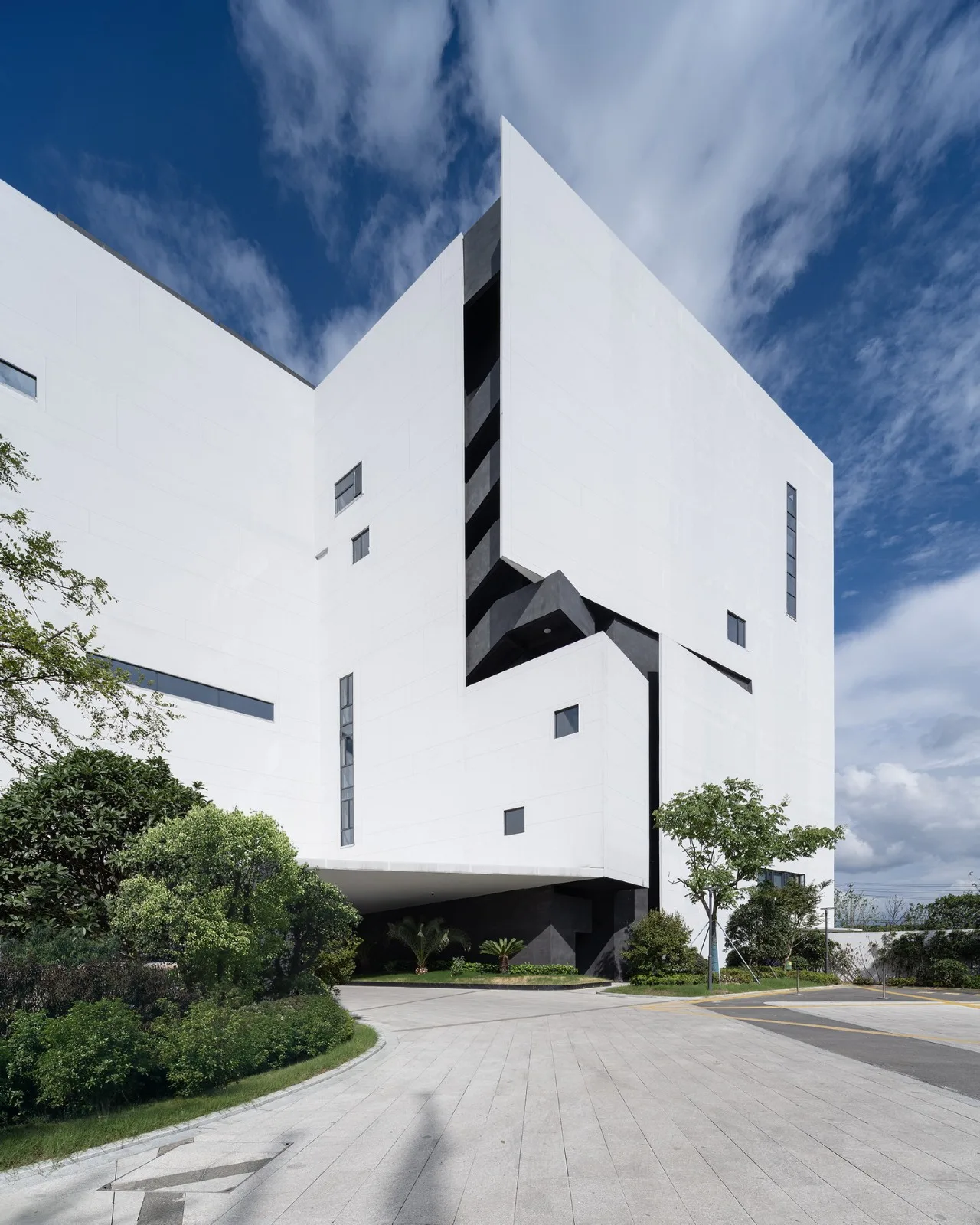BIM Architecture | Mountain City Context and Multidimensional Field, Quzhou Yueyuan Hotel/Gad Works