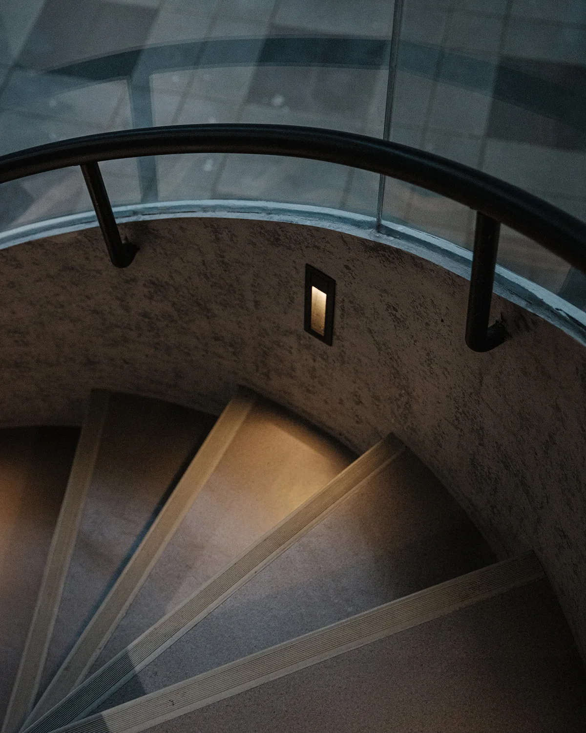 BIM Architecture | Wine ahead - Tilt your head and sway slowly/itD studio