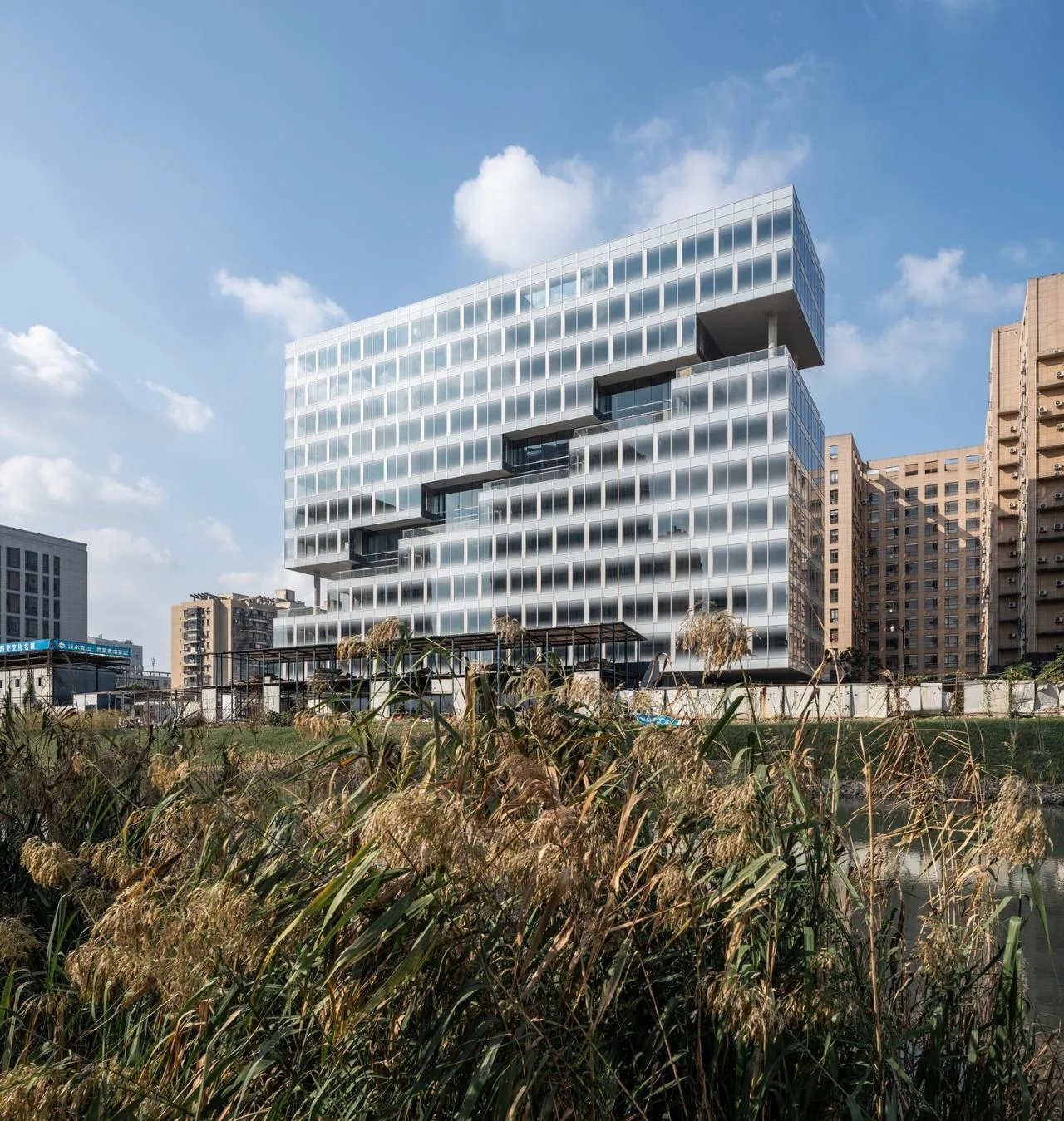 BIM Architecture | Hangzhou Weixing Intelligent Headquarters Project Record/Meng Fanhao - ad × line+